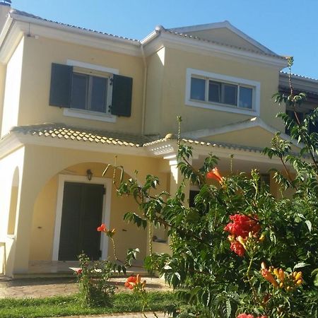 Villa Elena 마라티아스 외부 사진